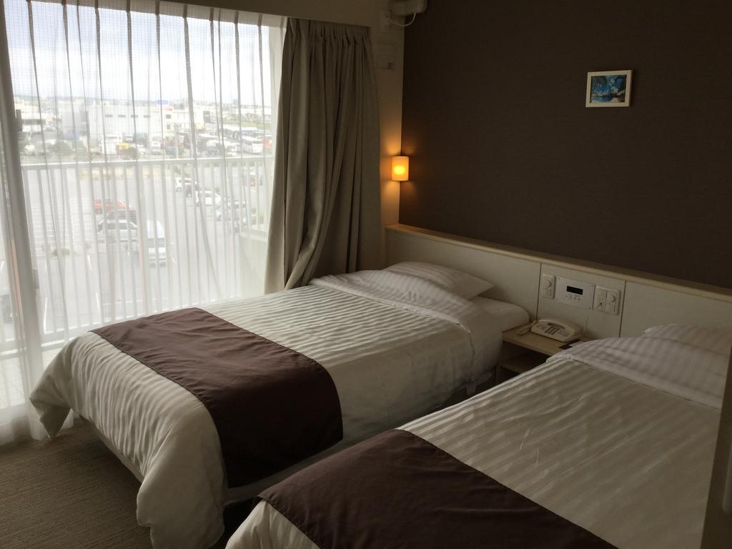 Hotel Gran View Garden Okinawa Tomiguszuku Kültér fotó